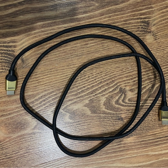 PS4 console with remote and HDMI cable - Picture 5 of 5